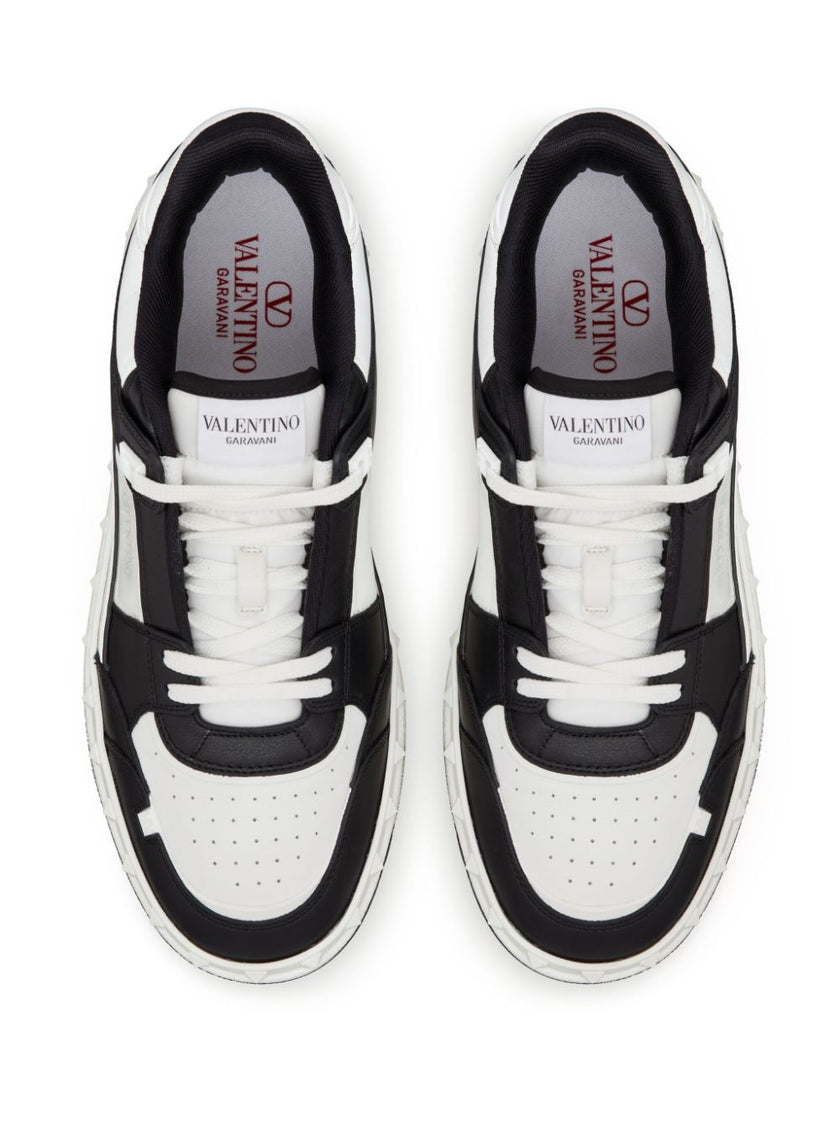 Valentino Garavani Low Top Freedots Sneaker In Calfskin