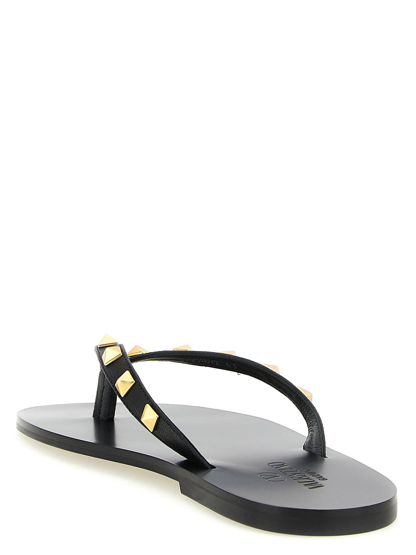 Valentino Garavani Thong Rockstud Sandals
